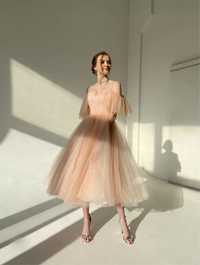Платье розовое пышное