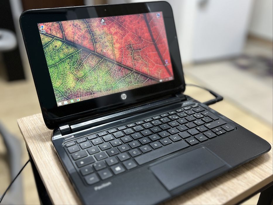 Laptop HP Pavilion cu TouchScreen 13” win 8.1 pro