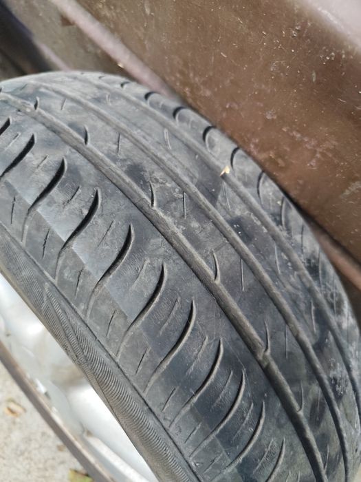 Алуминиеви джанти за Рено 4×100 с добри летни гуми 185 65 15
