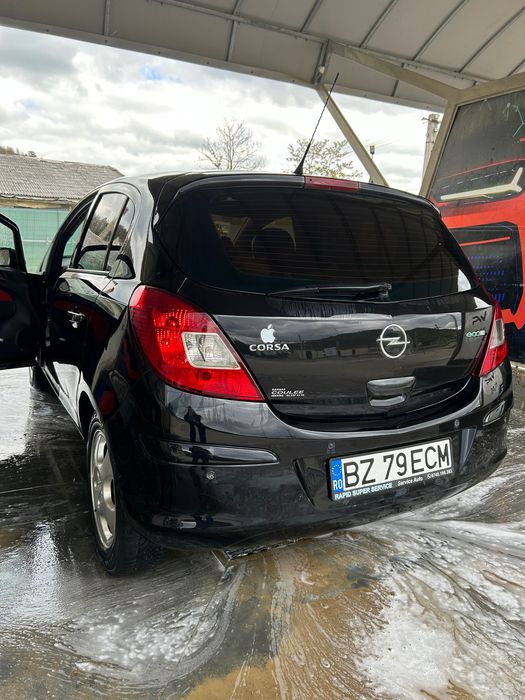 Dezmembrez sau vând Opel Corsa D 2009