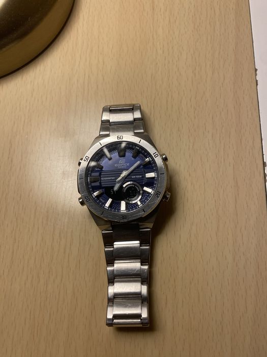 Наручные часы Casio Edifice ERA-110D-2AVEF