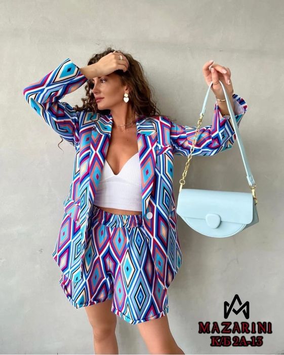 Продам костюм летний