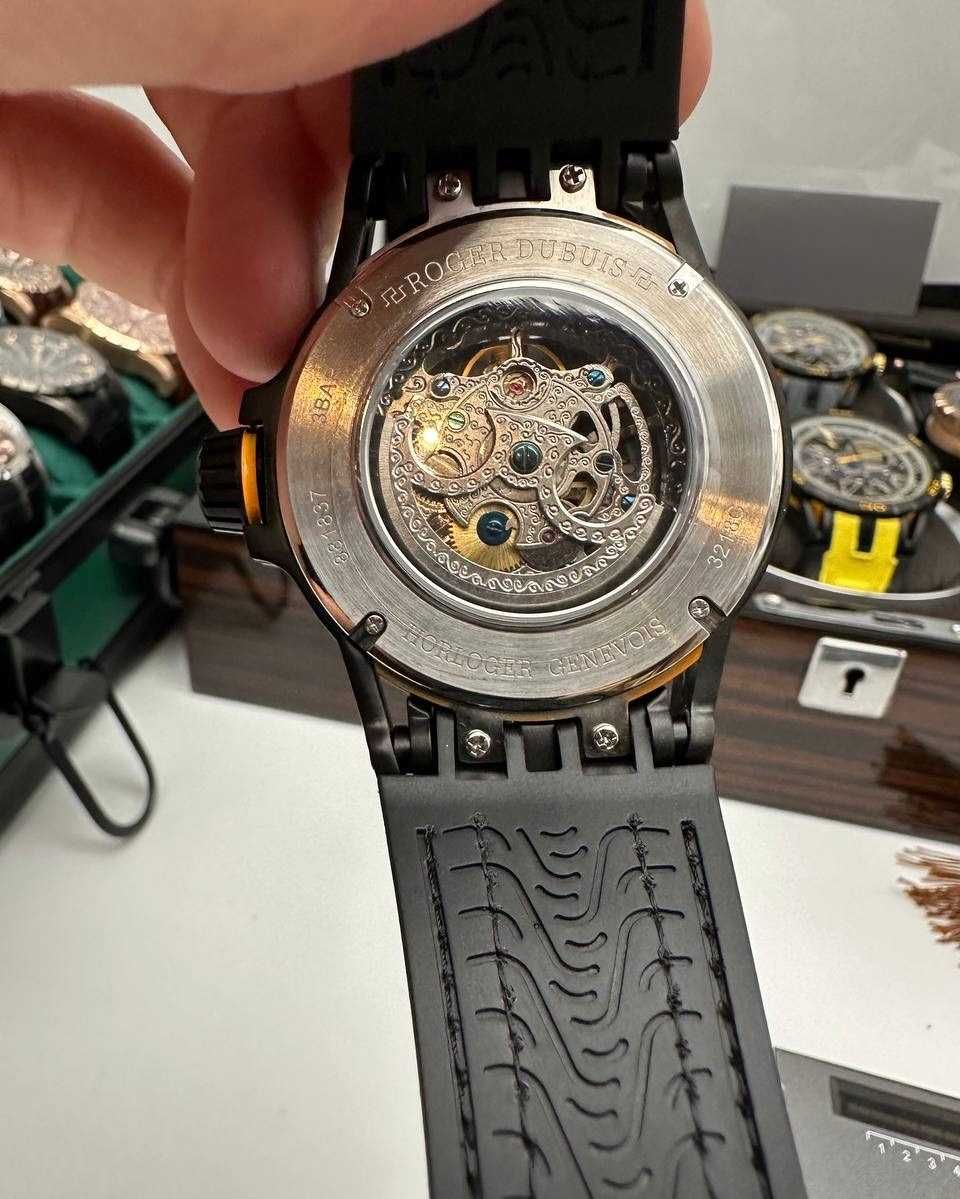 Мъжки Часовници Roger Dubuis