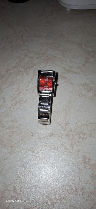 Ceas dama casio rezistent la apa