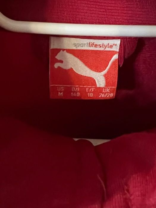 Продавам детски суйчер puma не носен!!!
