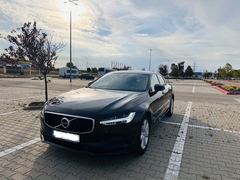 **Volvo S90 2018 **