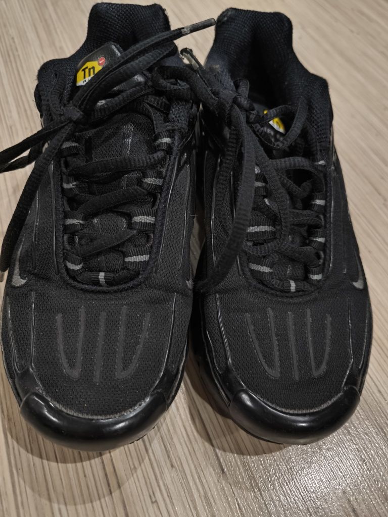 Маратонки nike 35.5