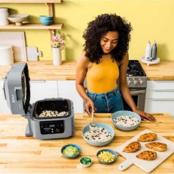 Мултикукър Ninja Speedi Rapid Cooker & Air Fryer ON400EU 10в1
