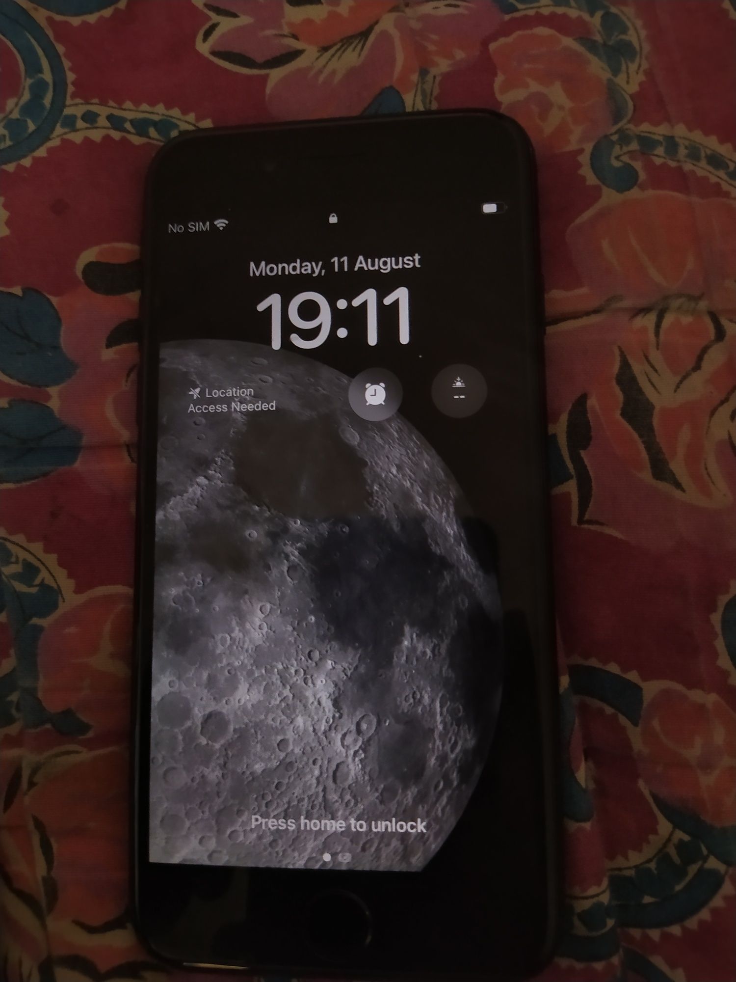 Iphone se 2020 74% radnoy usta kormagan.abmen bor.