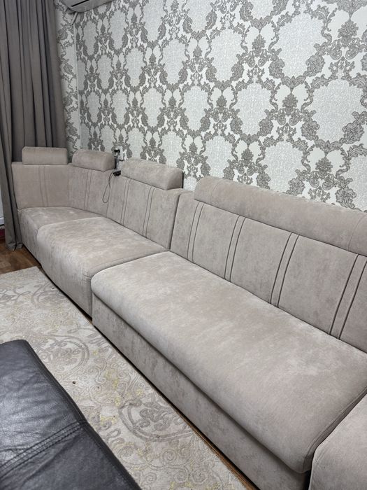 Продаю диван в отшичном состояний