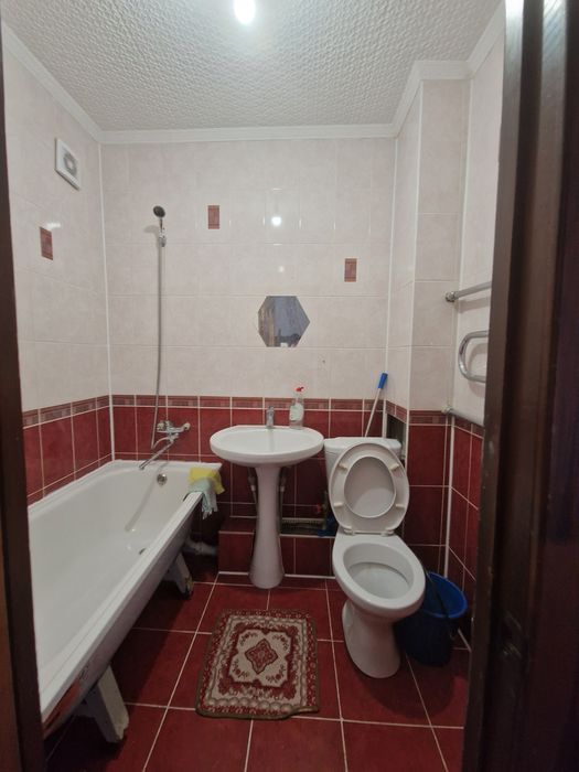 Продам 1кв 32 квм рн 8мкр
