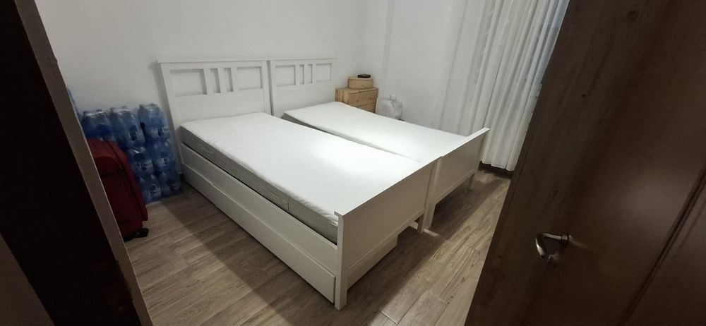 HEMNES 2 cadre pat 90x200cm + 2 lăzi pat.