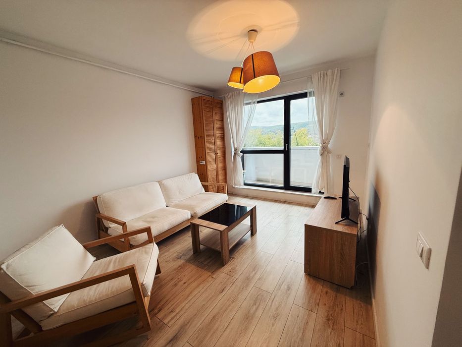 Apartament modern în bloc nou cu panoramă și parcare subterană