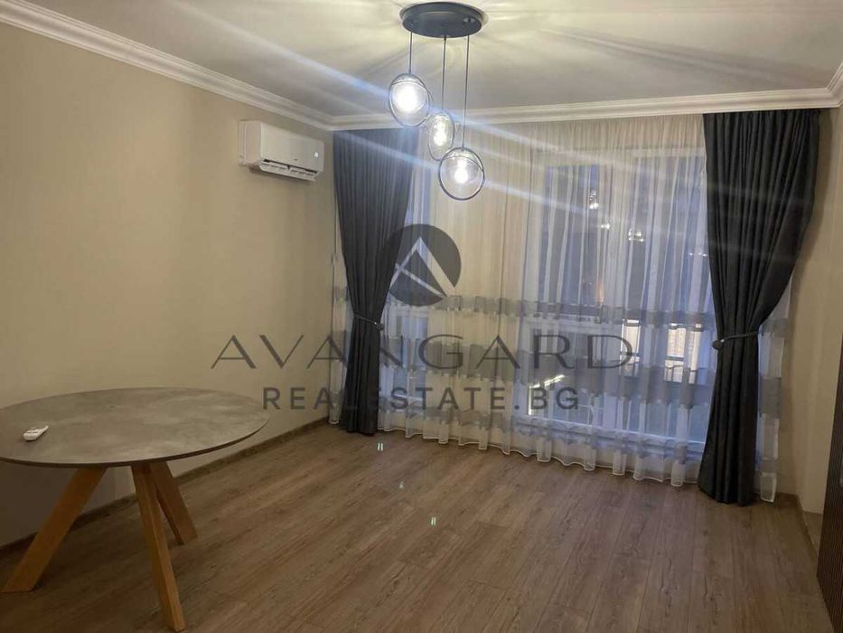 Продава се Двустаен апартамент в Пловдив, Кючук Париж - 70 кв.м за 2040 €/кв.м - Снимка #2