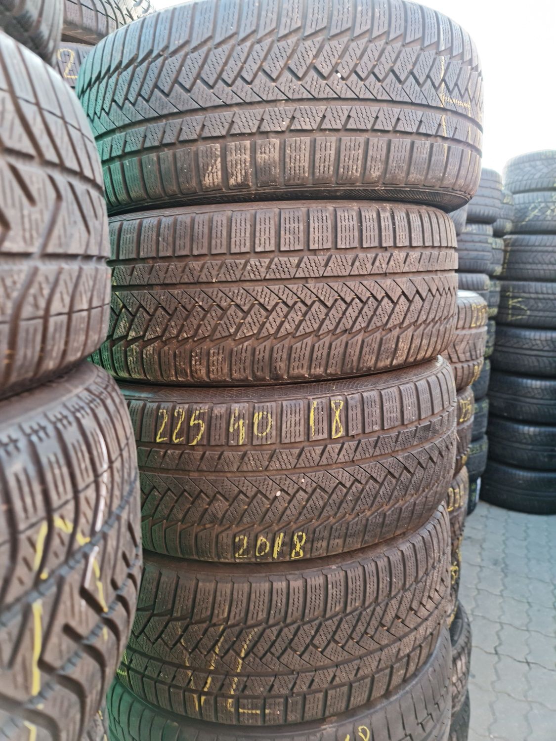 245/35/40/45/50/18”235/40/45/50/55/60/18"225/40/50/55/18"215/50/55/18