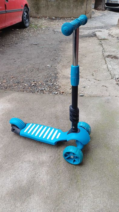 Детска тротинетка/скутер Chipolino Kiddy Evo / Чиполино Киди Ево