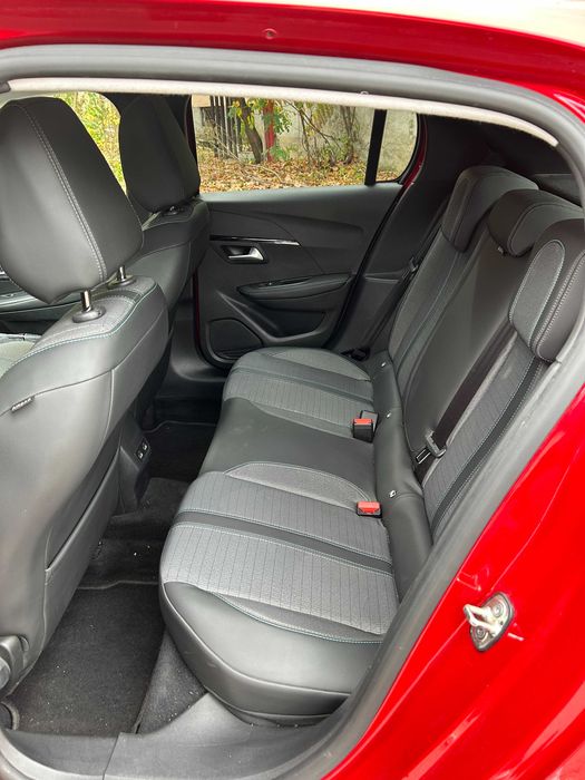 Peugeot 208 Allure 1.2 Puretech 130 EAT8 2020