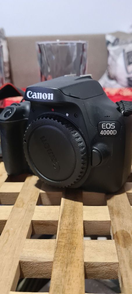 Aparat foto DSLR Canon EOS 4000D,18.0 MP, Negru + Obiectiv EF-S 18-55m