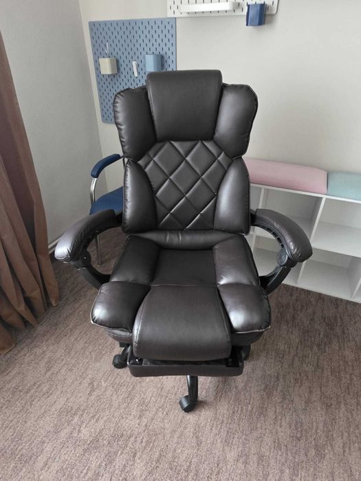 Scaun directorial maro cu functie sezlong, piele ecologica