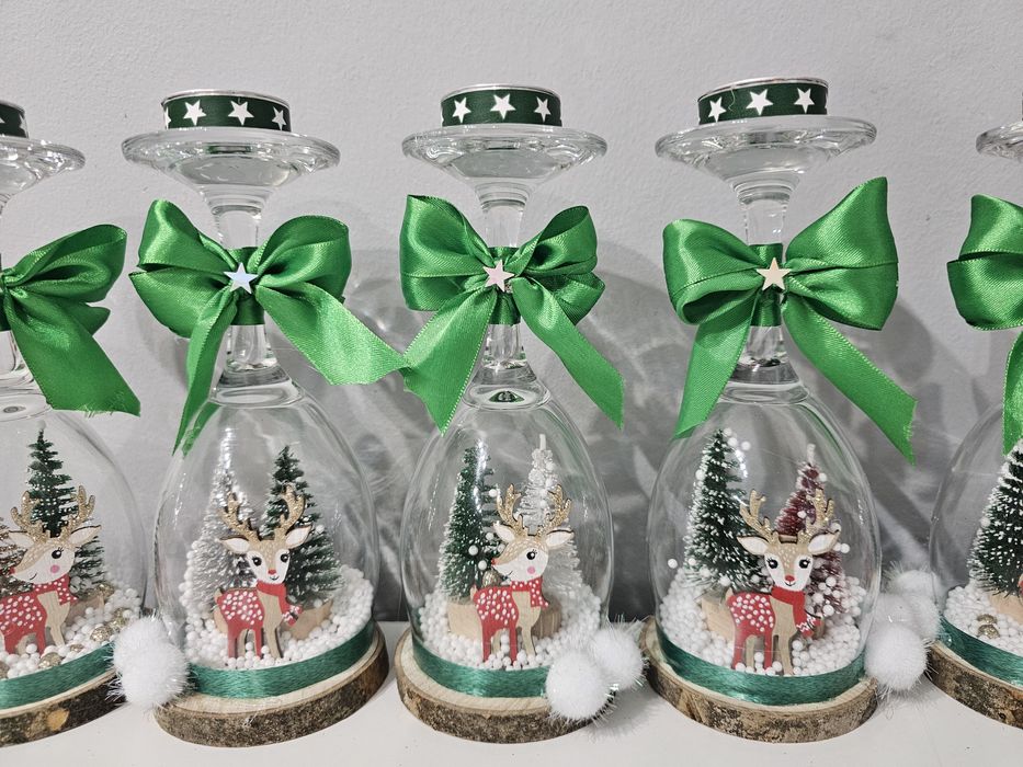 Коледни свещници