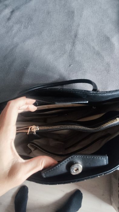 Нова чанта Guess