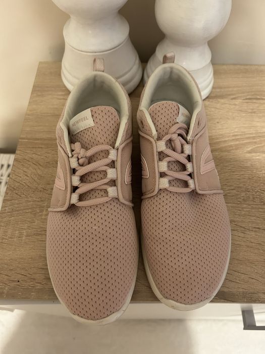 Маратонки и сандали