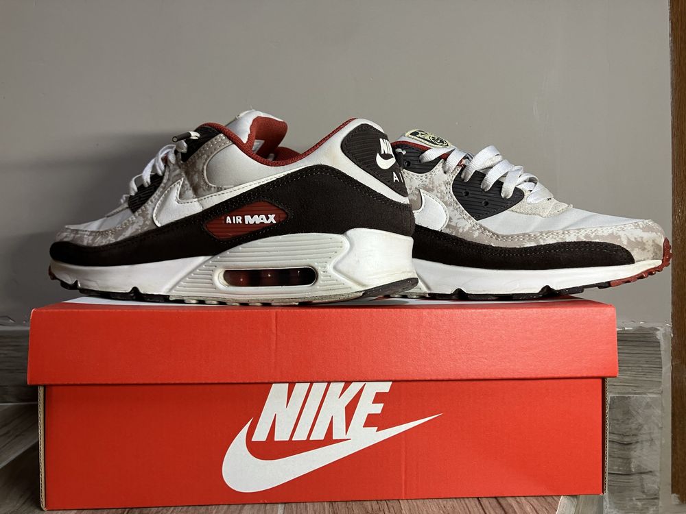 Nike Air Max 90 World Cup 2022 Limited Edition Sneakers