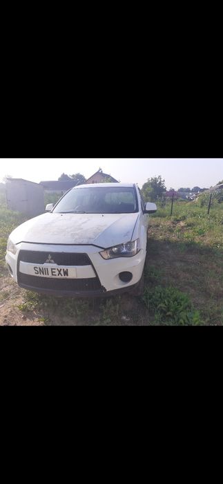 Bara fata spate Mitsubishi outlander