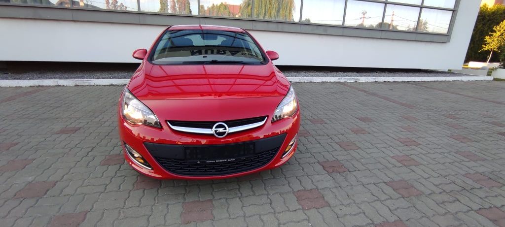 Opel Astra J- 2013-facelift -1.3 cdti 95 cp
