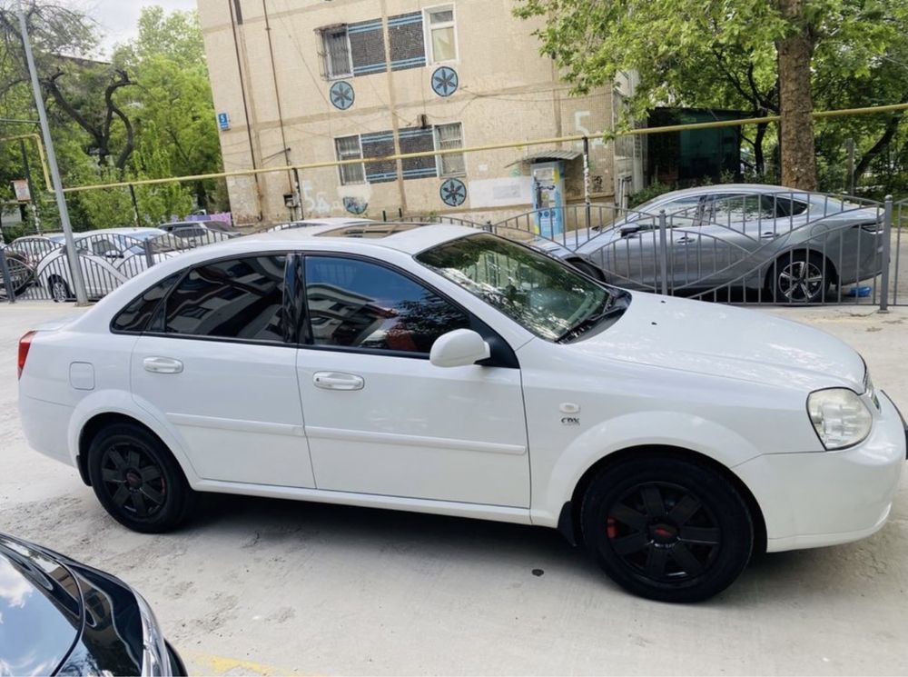 Срочно продаётся ласетти 2013 автомат