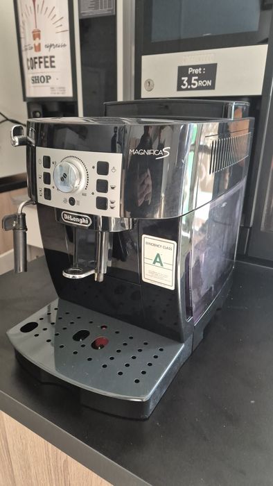 Espressor delonghi magnifica s