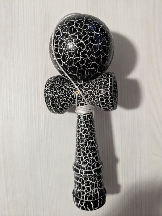 Kendama noua model deosebit