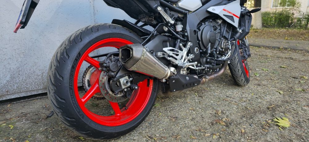 Vand Yamaha Mt10 !