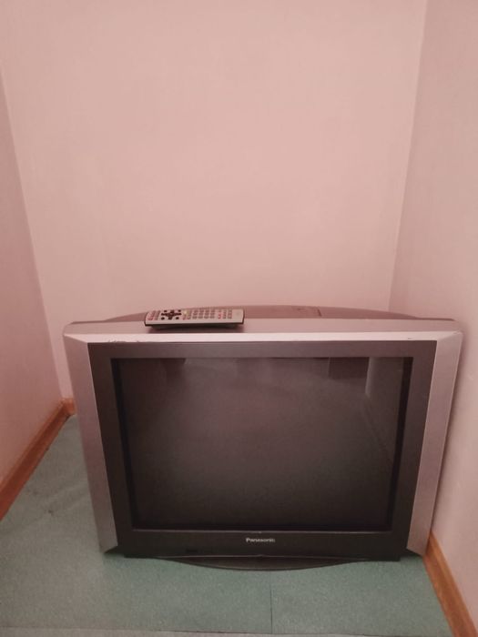 продам телевизор Панасоник