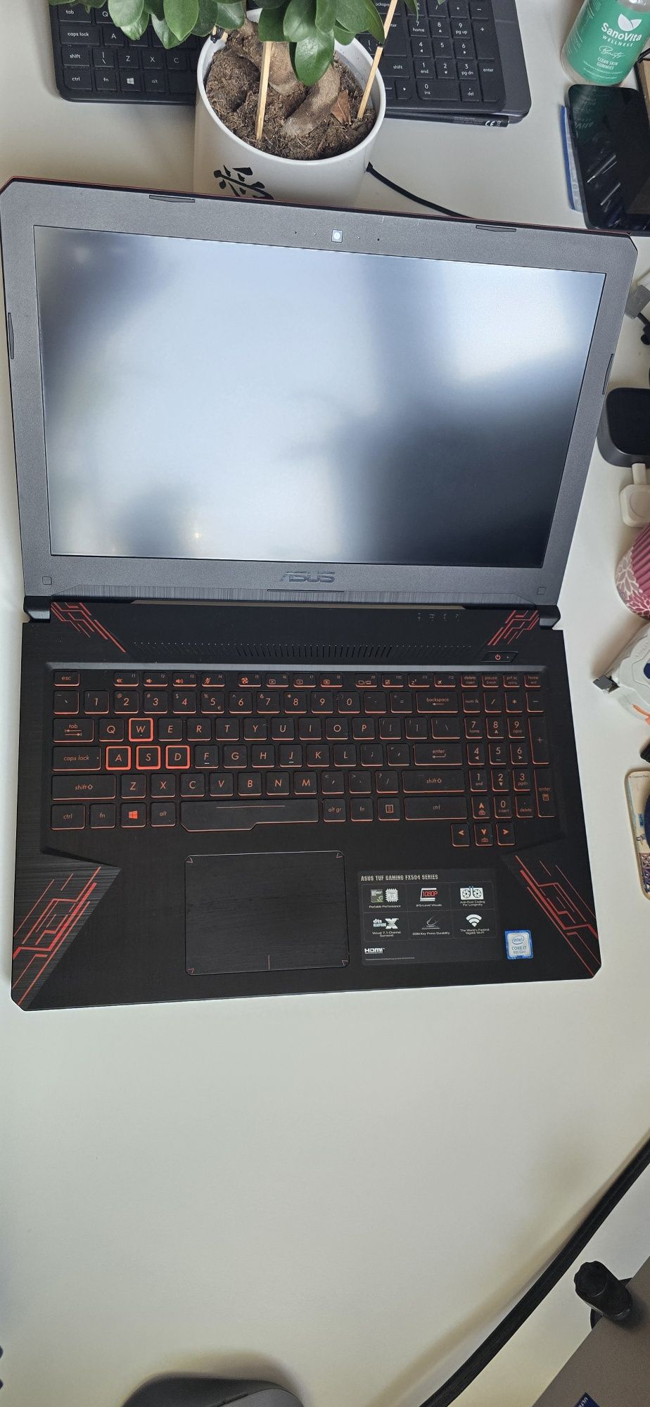 Laptop ASUS TUF FX504GE 15.6", 8 GB DDR4, i7-8750H, GTX 1050 Ti, 1 Tb