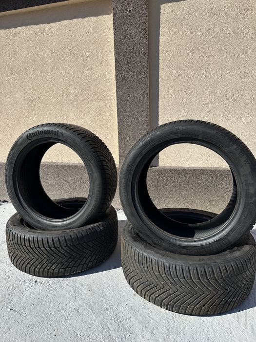 Всесезонни гуми Continental AllSeasonContact 245/45 R18