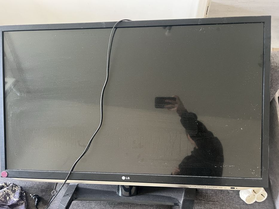 Продам телевизор и  диван