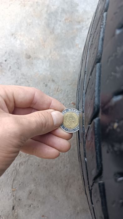 Шины от пикапа...