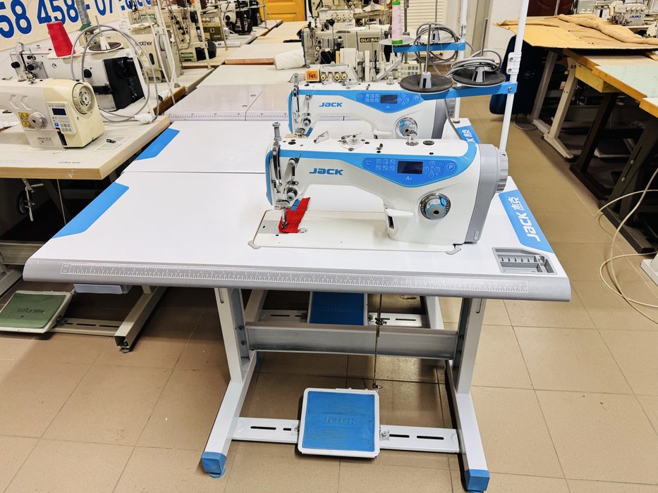 Masina de cusut jack A4 full automata la 220 v