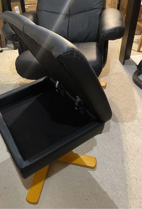 Масажен кожен фотьойл с табуретка, опция сън