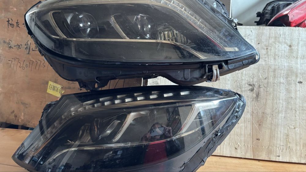 Фар за Mercedes W222