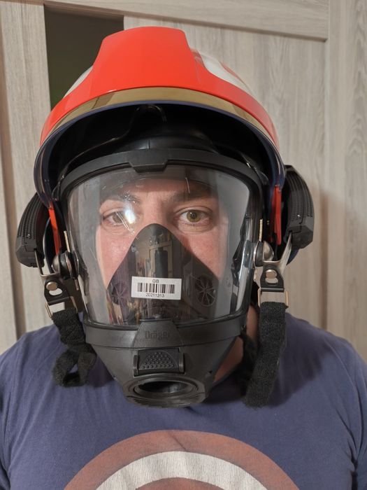 Masca cu prindere casca