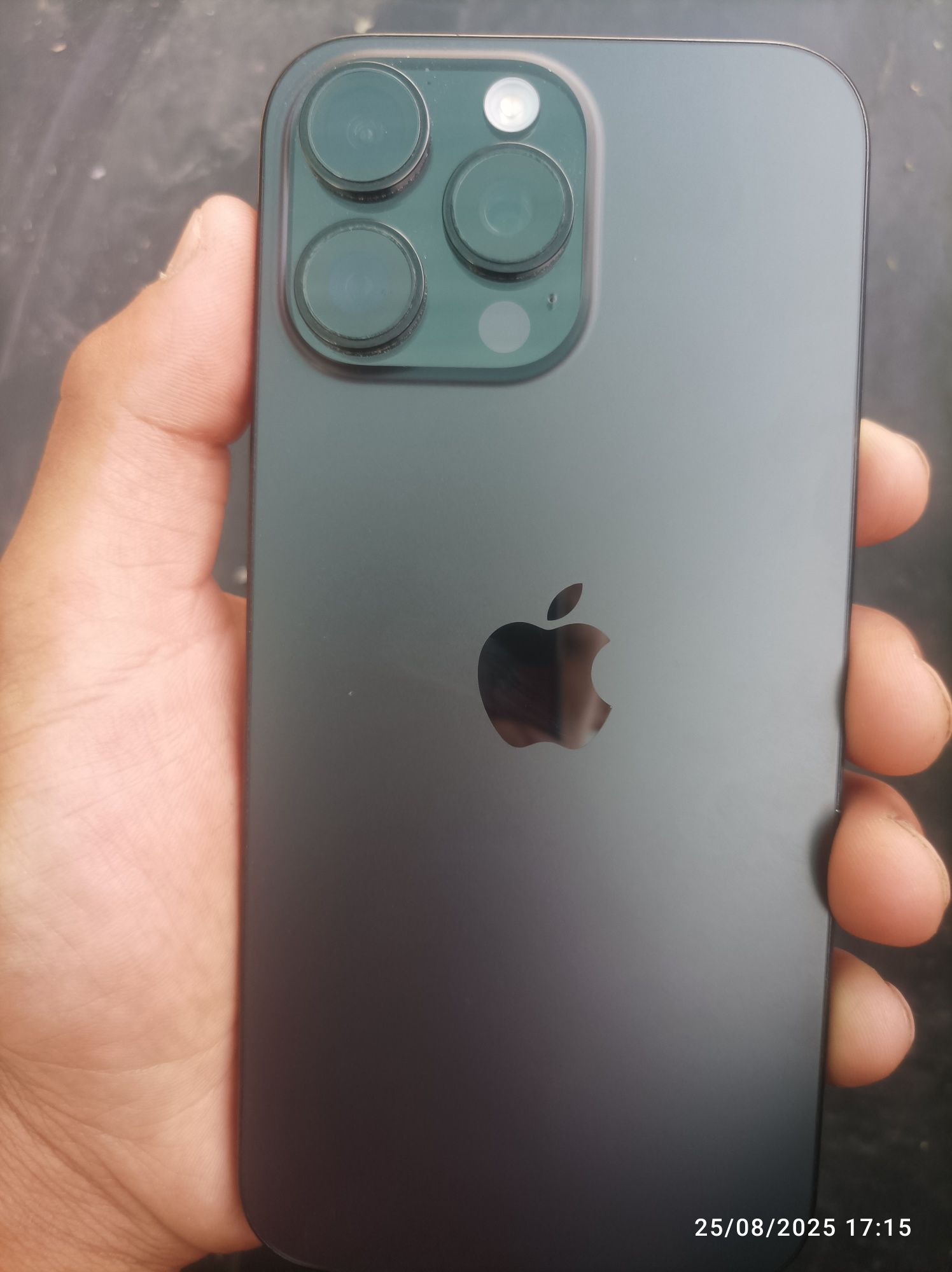 Iphone 16 pro max   100 yonkes yangi aybi yoq bir qoʻl ishlatilgan
