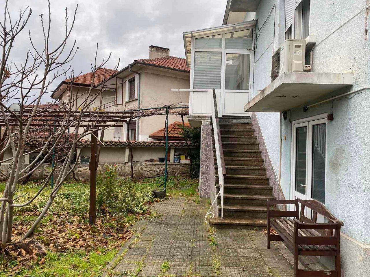 Продава се Къща в Карлово - 292 кв.м за 682 €/кв.м - Снимка #2