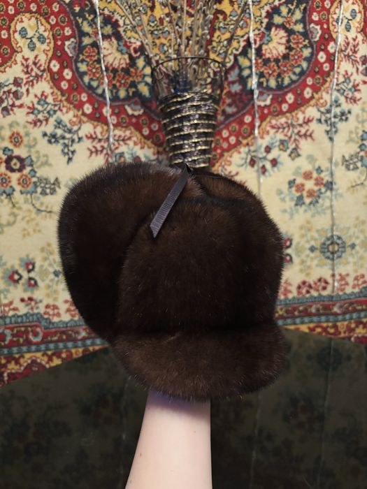 Продам норковую шапку в хорошем состоянии
