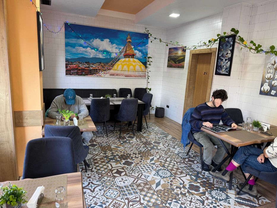 Rond Cosbuc - Spatiu comercial pe colt de Inchiriat