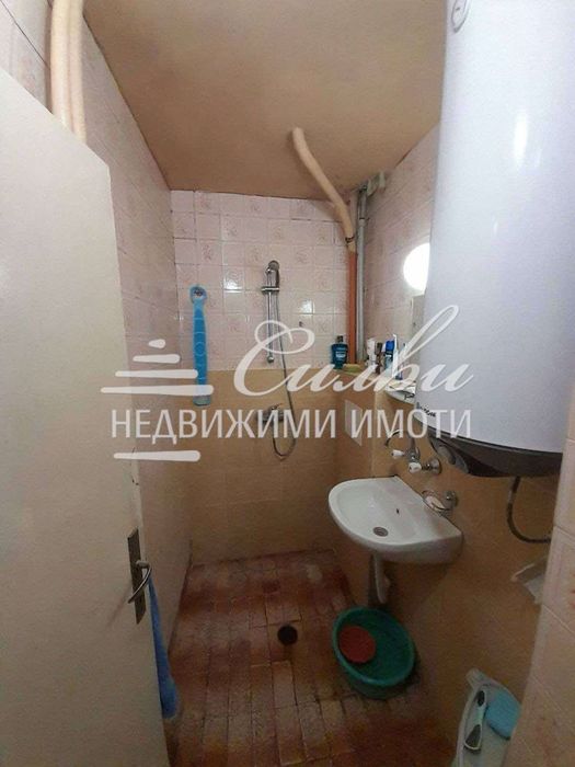 Просторен тристаен апартамент – кв. Добруджански!!!