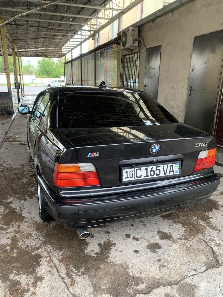 Продается авто BMW 316i