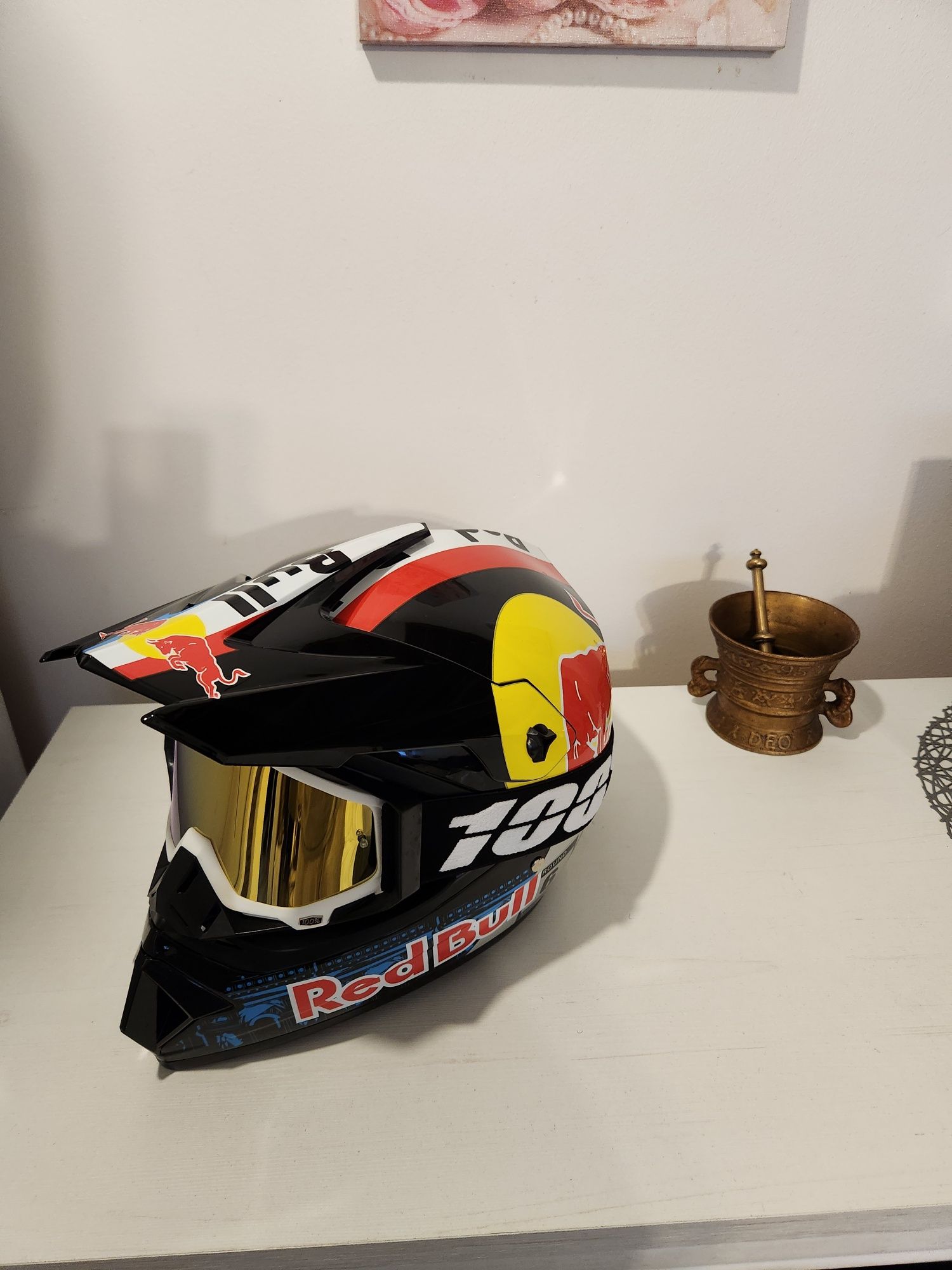 Vând Cască cu Ochelari pentru Moto ,Cross,ATV etc