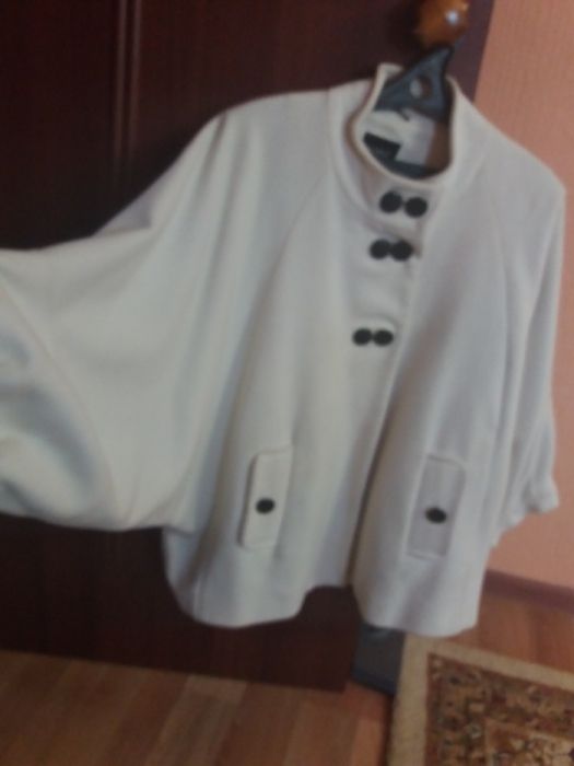 Продам пальто женс.